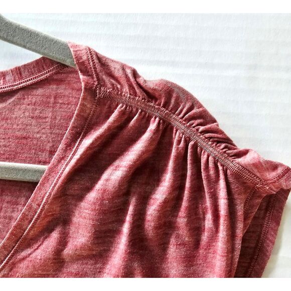 Lululemon Women’s V-Neck Sleeveless Top Pink Sz. 12 | Studio to Street Yoga Tank - Picture 3 of 7